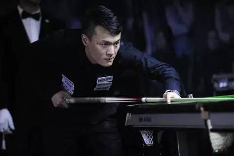 避免球员受 避免球员受