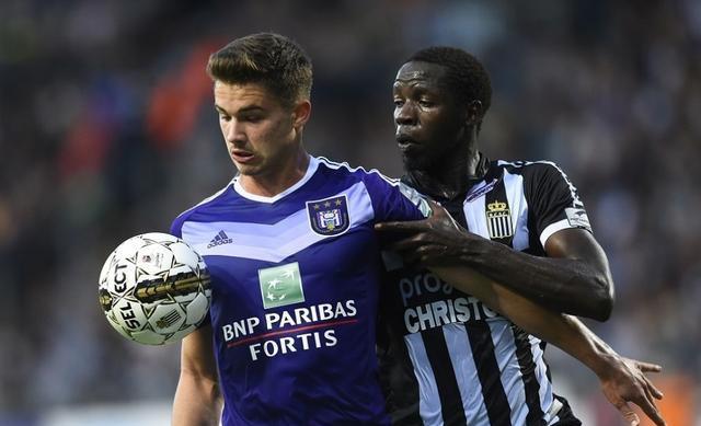 山东省的冰 山东省的冰