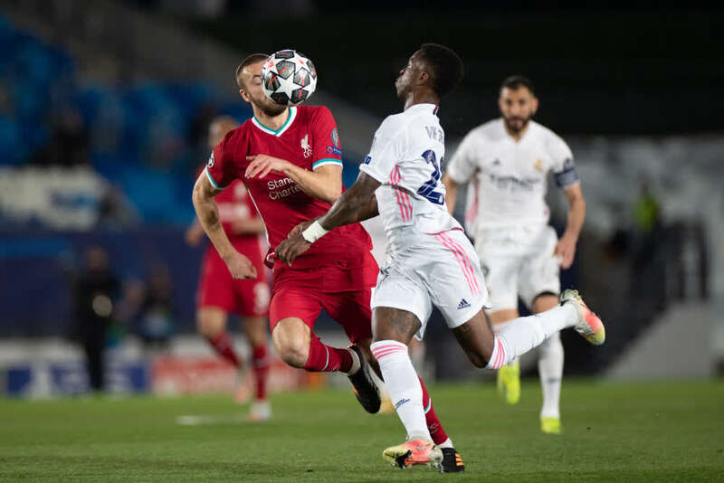 仅在中荷足 仅在中荷足