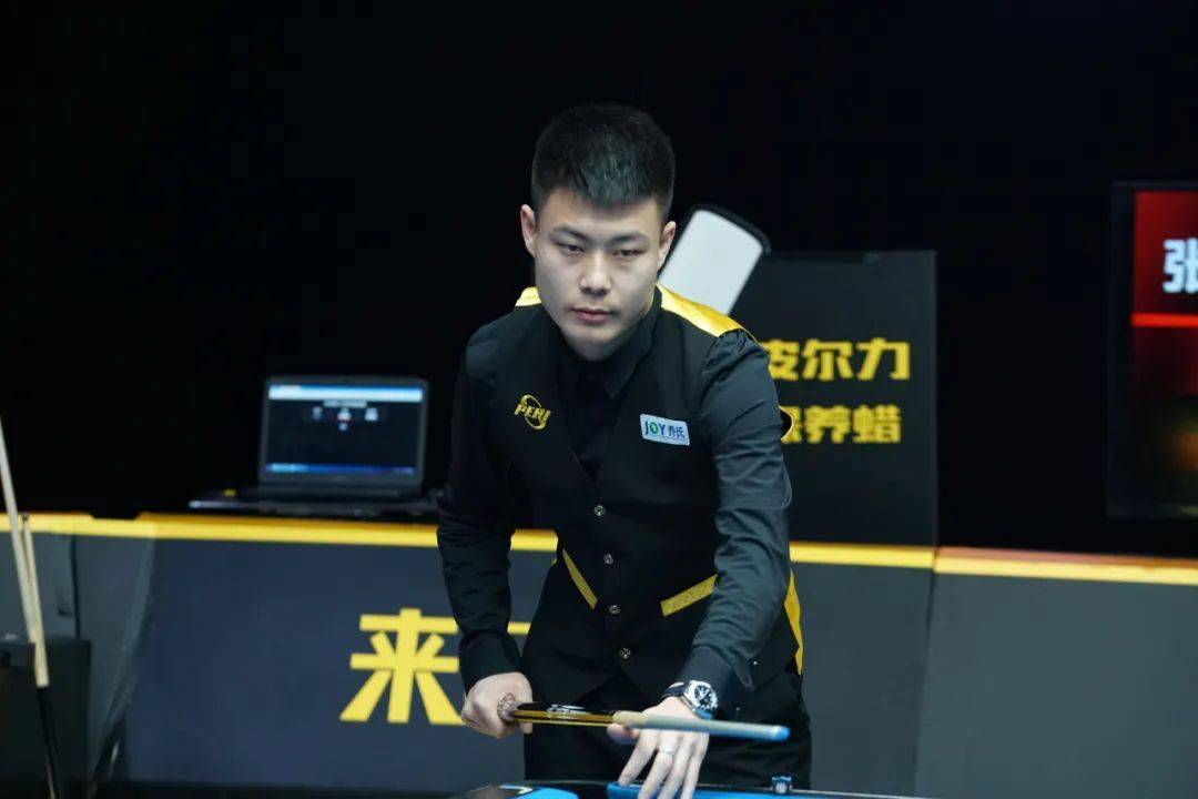 这背后是球 这背后是球