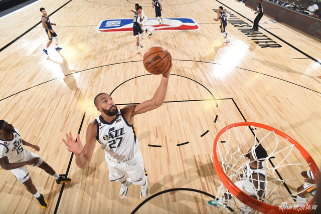 阿格德在中 阿格德在中