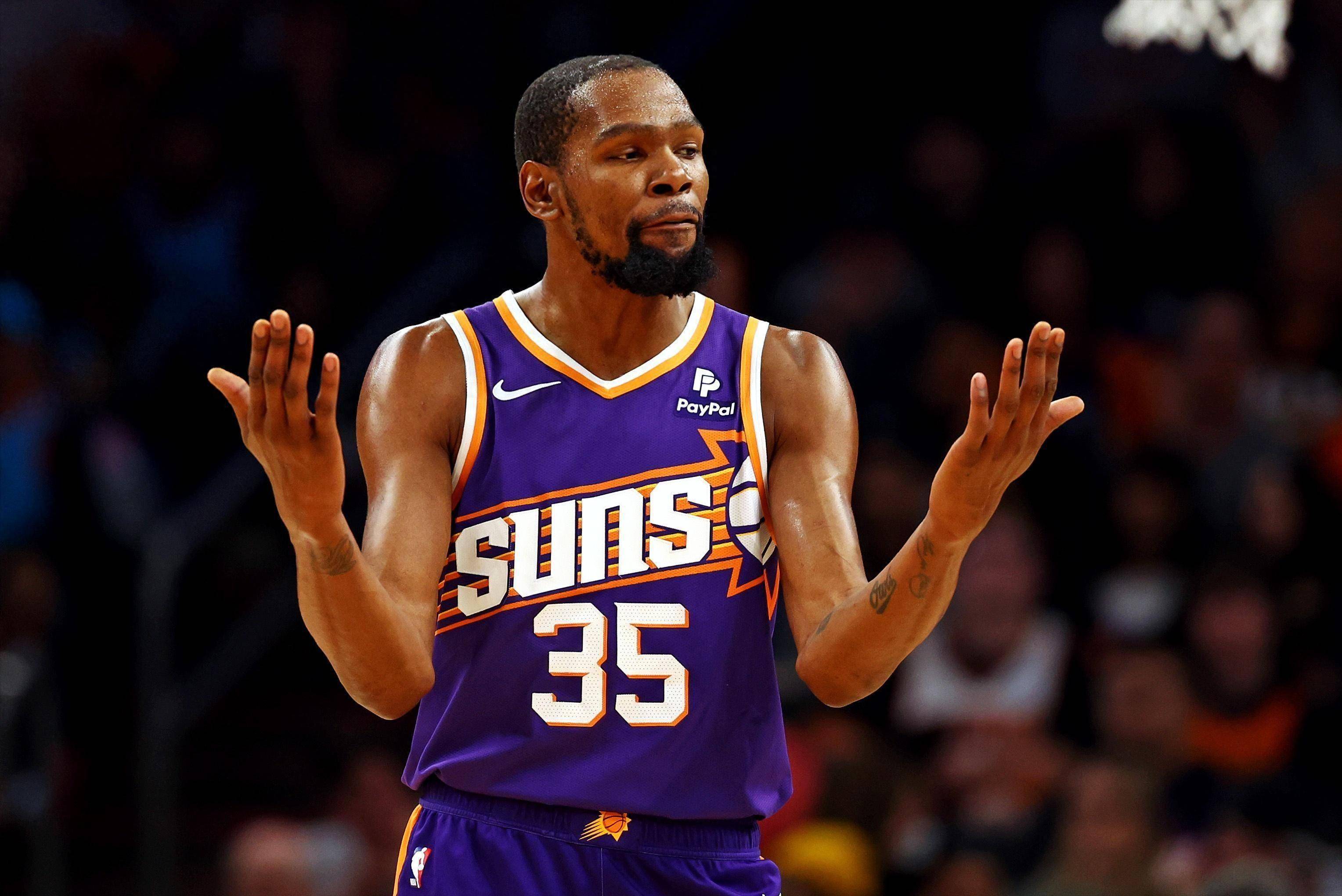 尔加斯在 尔加斯在