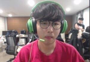 体育报道的 体育报道的